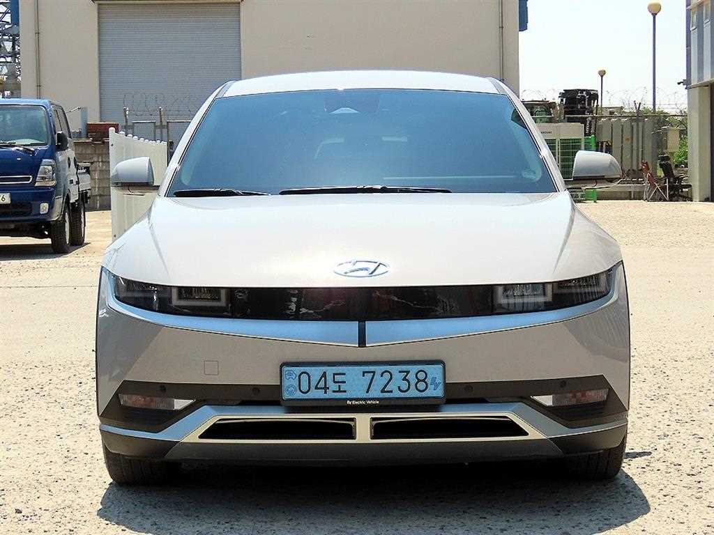 HYUNDAI Ioniq 5 - Vista 3