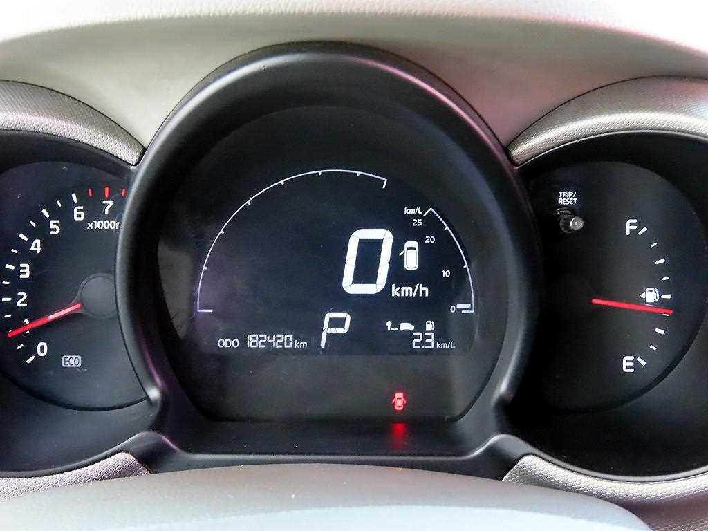 KIA Ray - Vista 9
