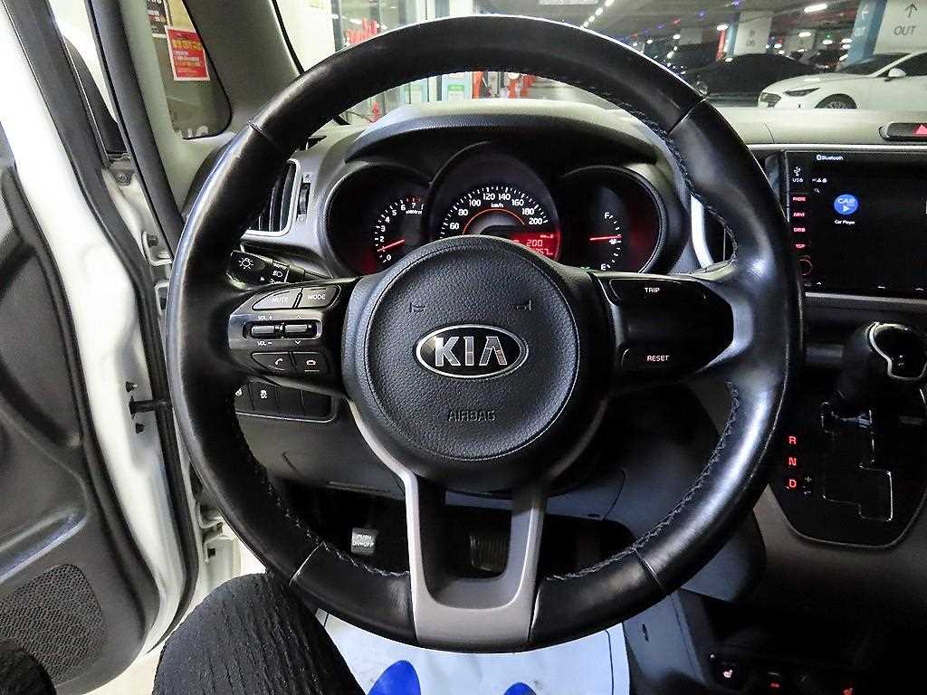 KIA Ray - Vista 8