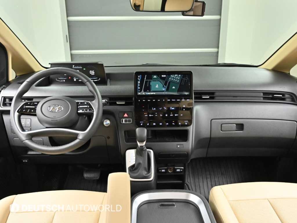 HYUNDAI Staria - Vista 7