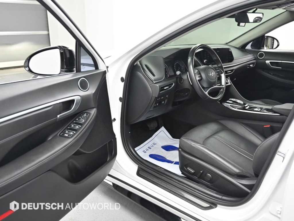 HYUNDAI Sonata - Vista 11