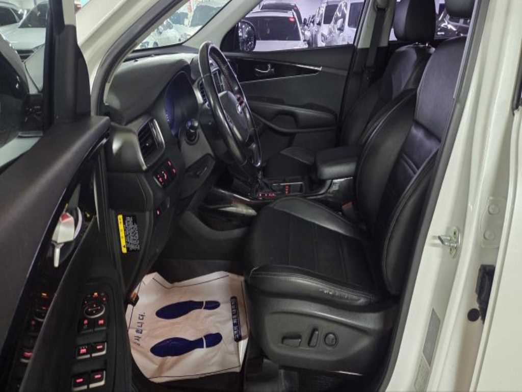 KIA Sorento - Vista 9
