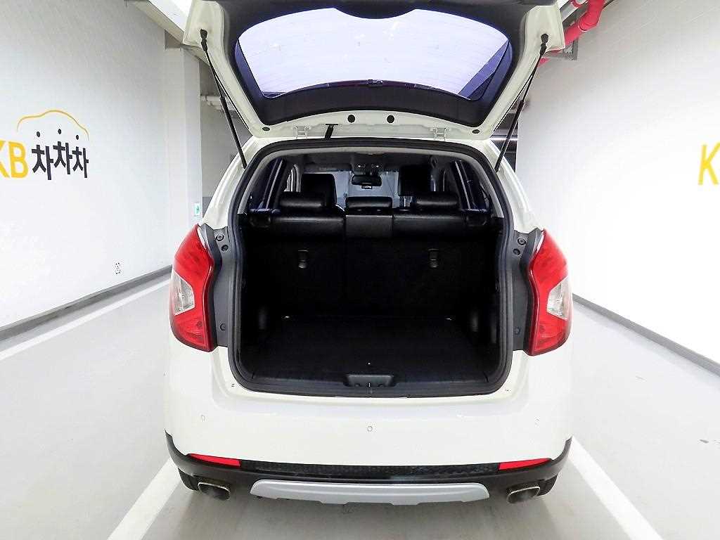Ssangyong Korando - Vista 5