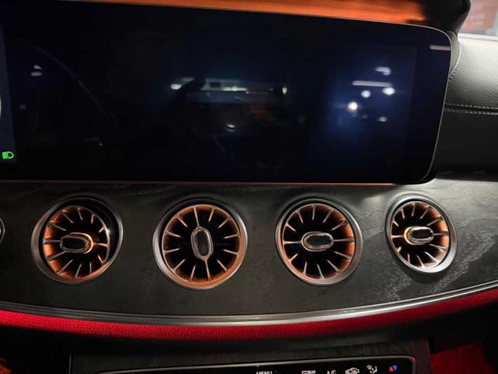 Mercedes Benz CLS Class - Vista 11