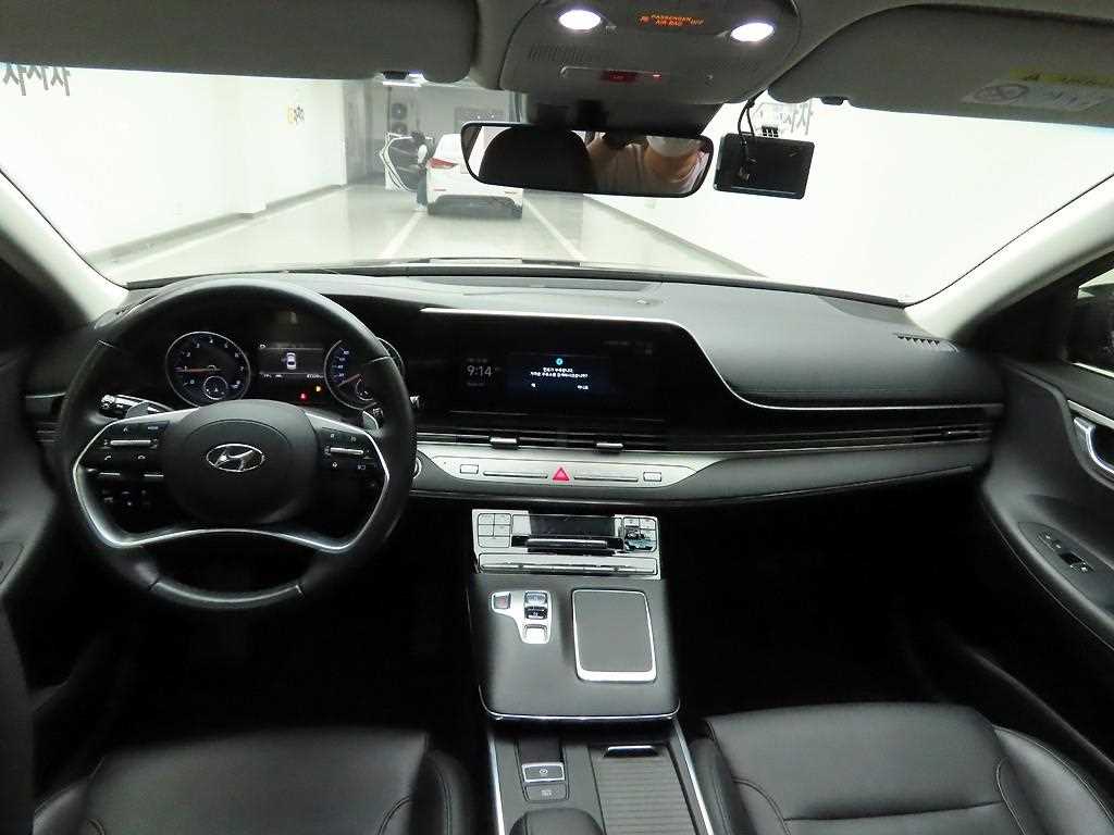 HYUNDAI Grandeur - Vista 6