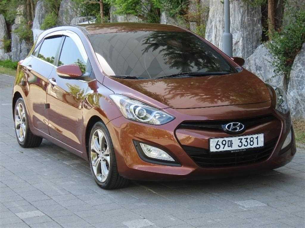 HYUNDAI i30 - Vista 2