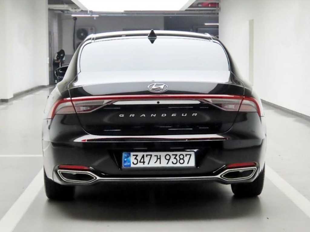 HYUNDAI Grandeur - Vista 3