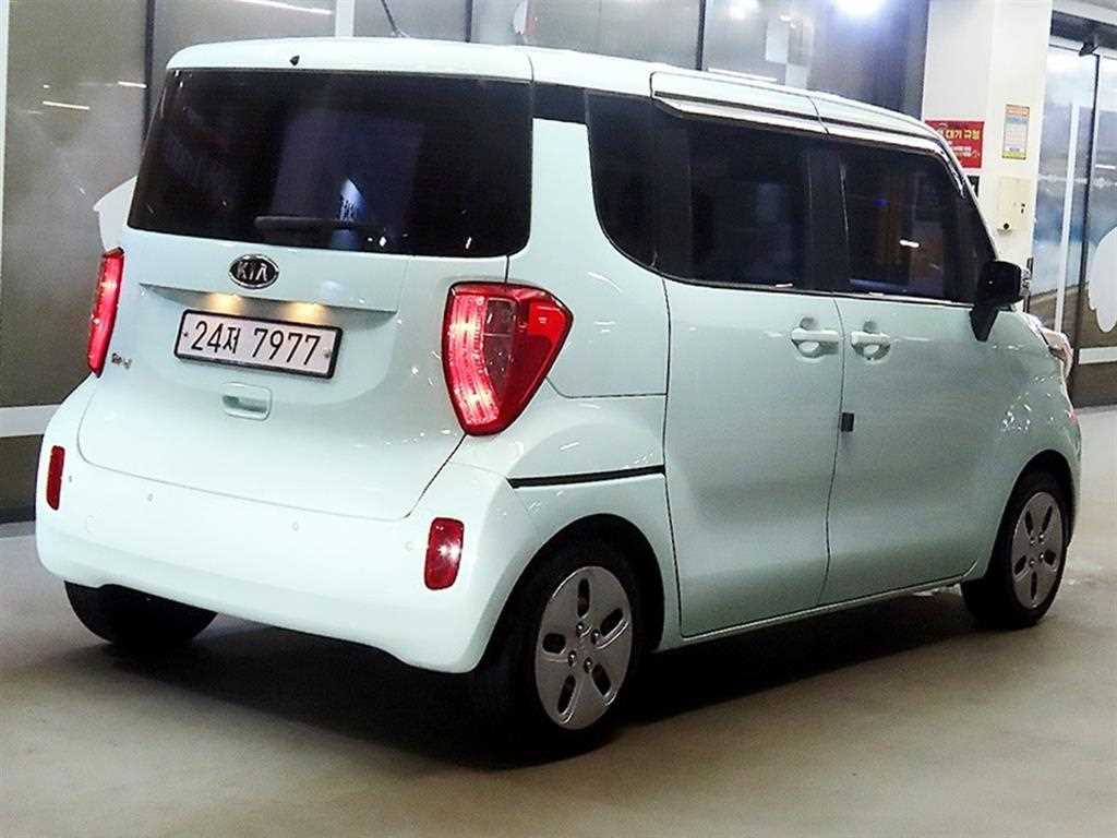 KIA Ray - Vista 4