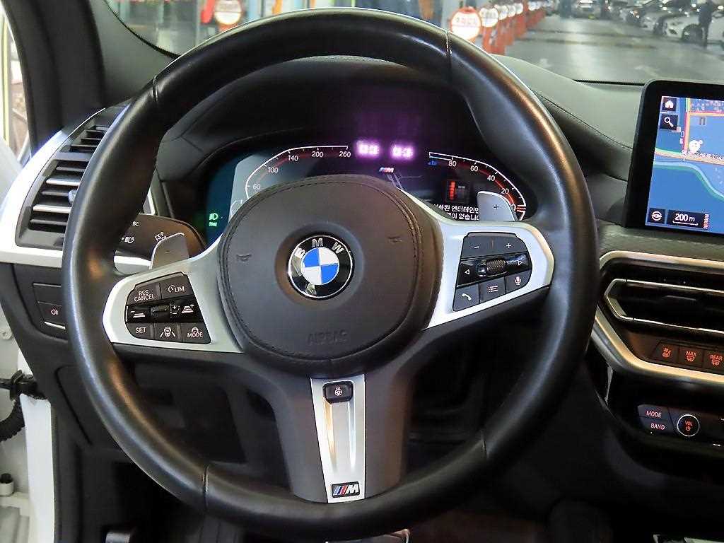 BMW X4 - Vista 8
