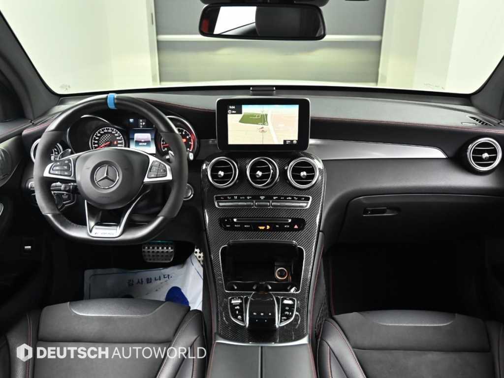 Mercedes Benz GLC Class - Vista 8