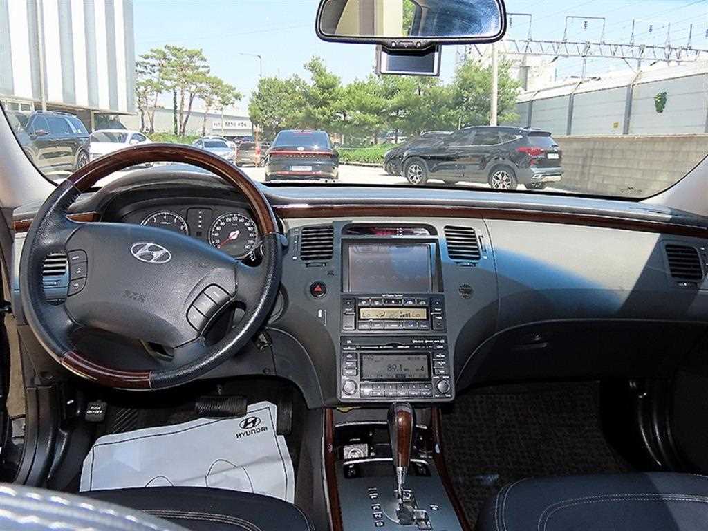 HYUNDAI Grandeur - Vista 7