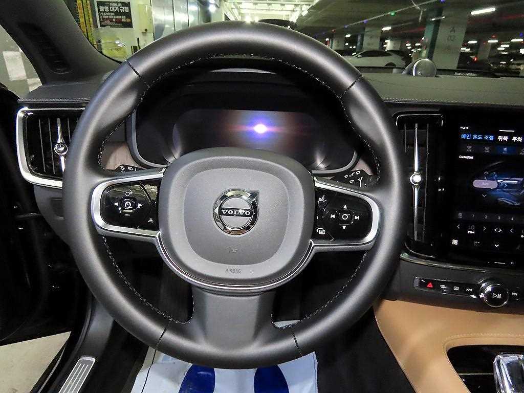 Volvo V90 - Vista 8