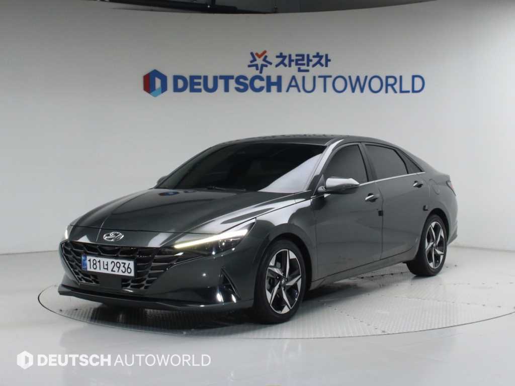 HYUNDAI Avante - Vista 2