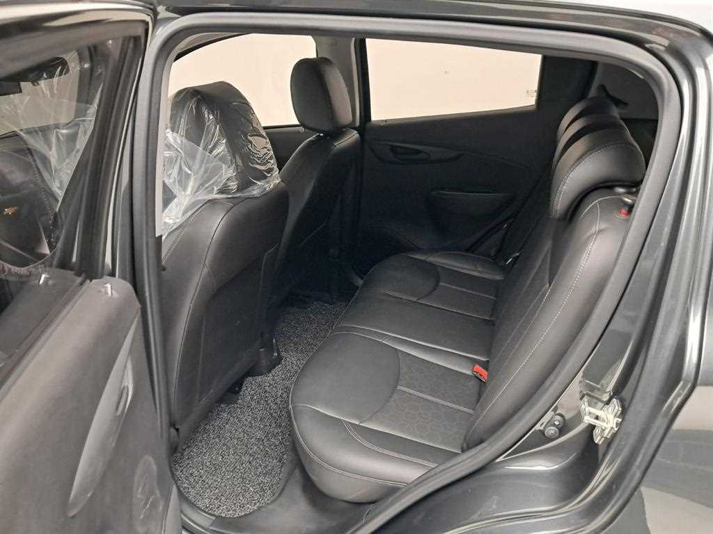 Chevrolet Spark - Vista 12