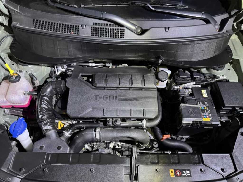 HYUNDAI Casper - Vista 5