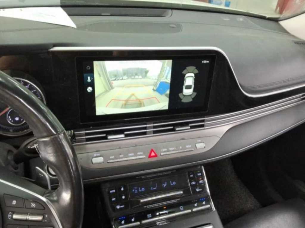 HYUNDAI Grandeur - Vista 6