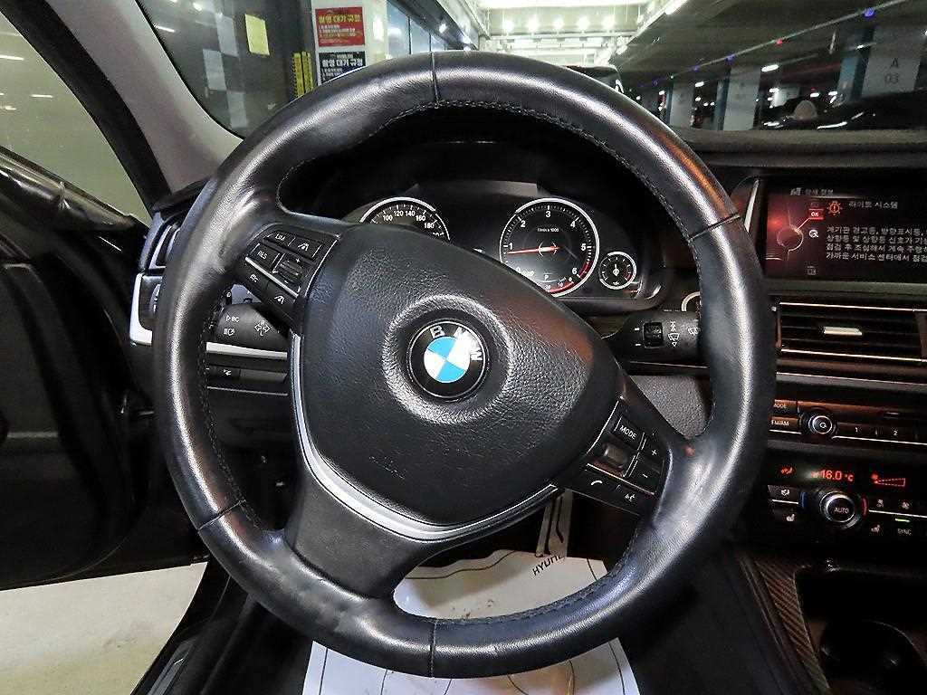 BMW 5 Series - Vista 8