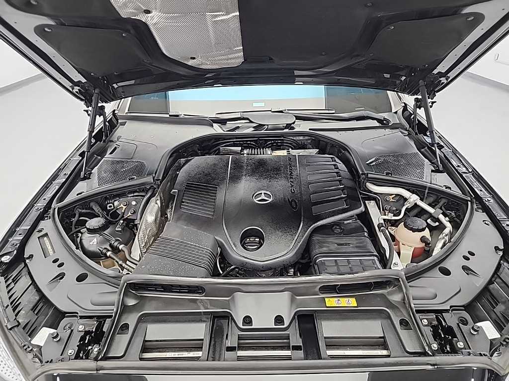 Mercedes Benz S Class - Vista 5