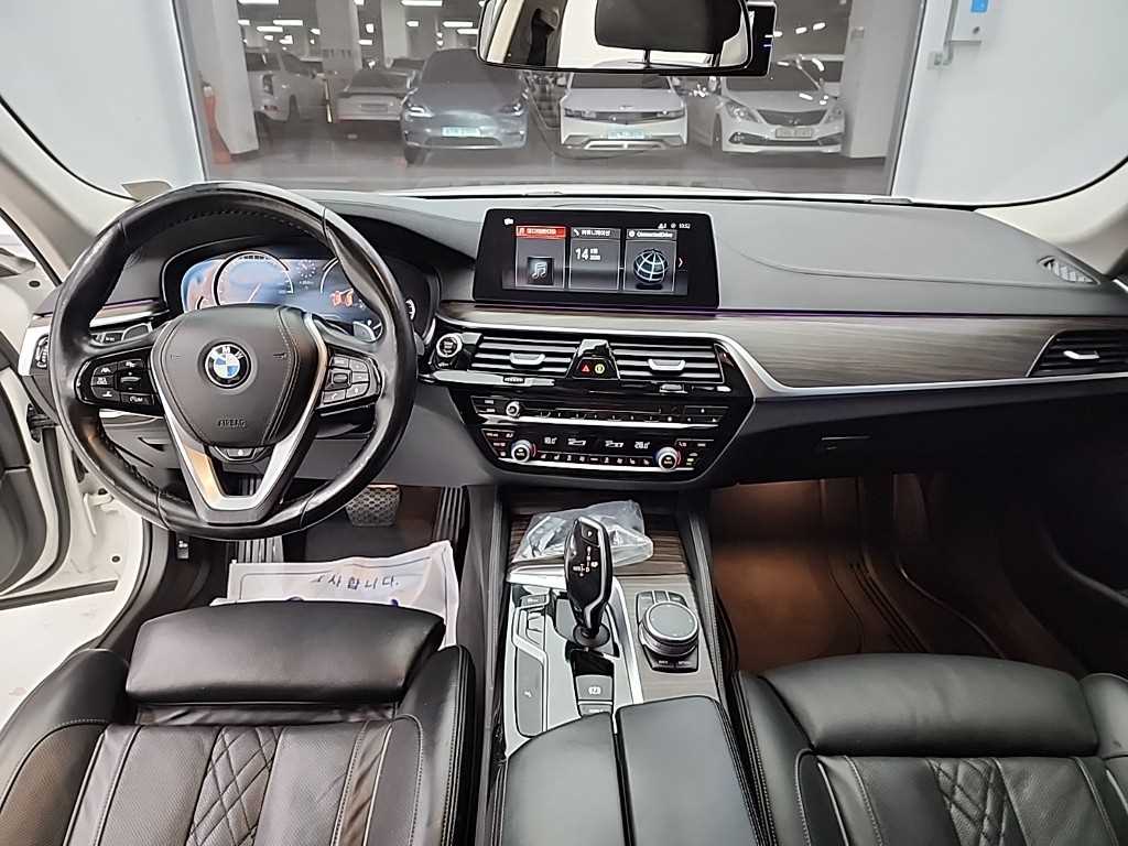 BMW 5 Series - Vista 7