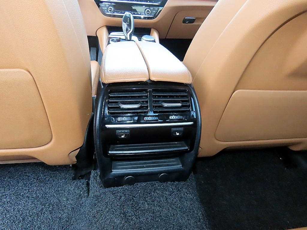 BMW 5 Series 2018 - Importación desde Corea - HF Imports Iquique - Foto 16