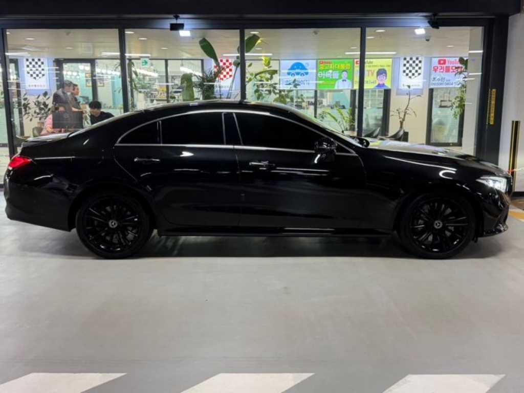 Mercedes Benz CLS Class - Vista 3