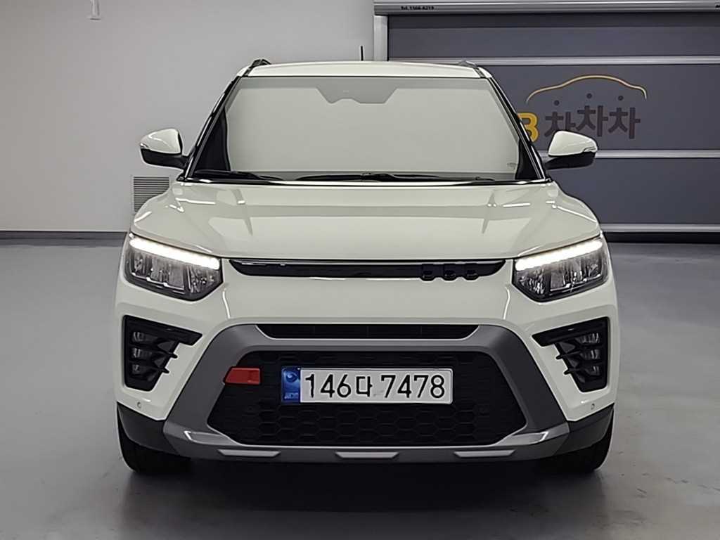 Ssangyong Tivoli - Vista 2