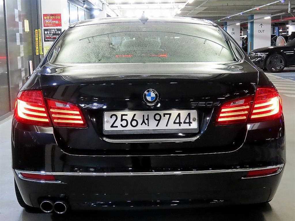 BMW 5 Series - Vista 5