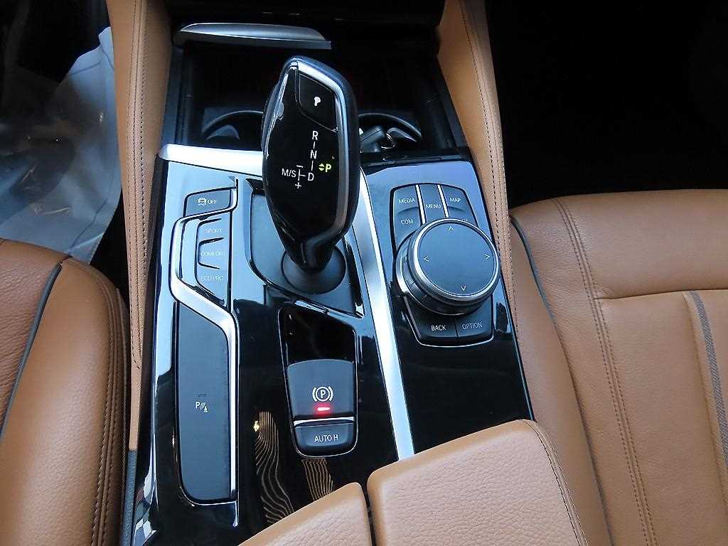 BMW 5 Series - Vista 11