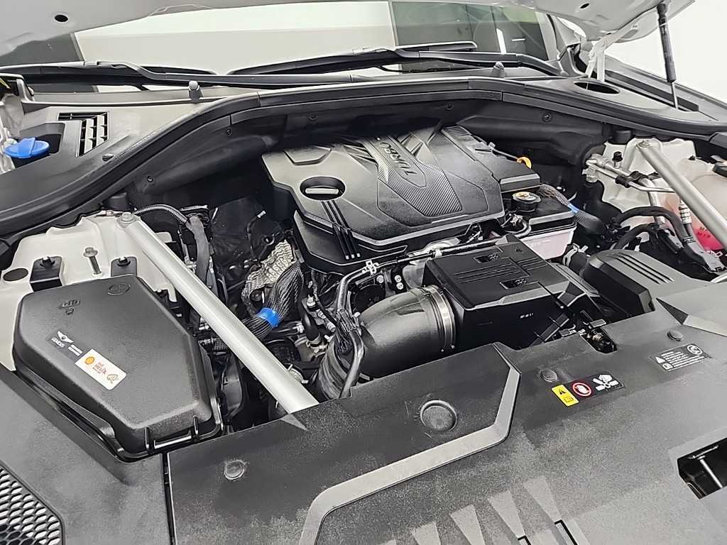 Genesis GV70 - Vista 5