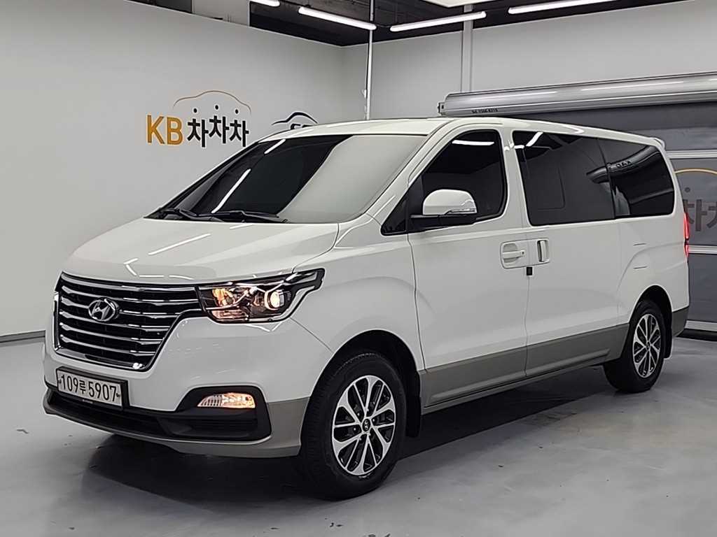 HYUNDAI Starex 2021 Blanco - Importación desde Corea - HF Imports Iquique - Foto 1