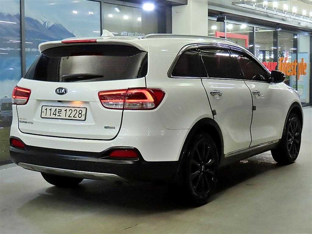 KIA Sorento - Vista 4