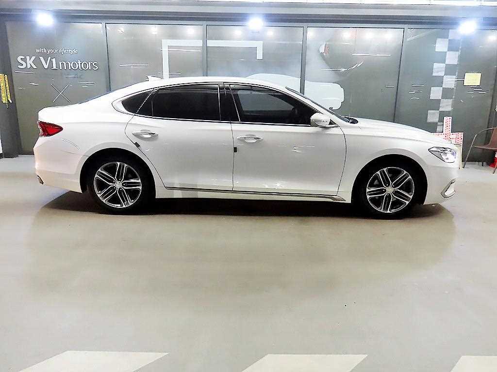HYUNDAI Grandeur - Vista 3