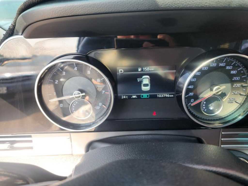 HYUNDAI Grandeur - Vista 8