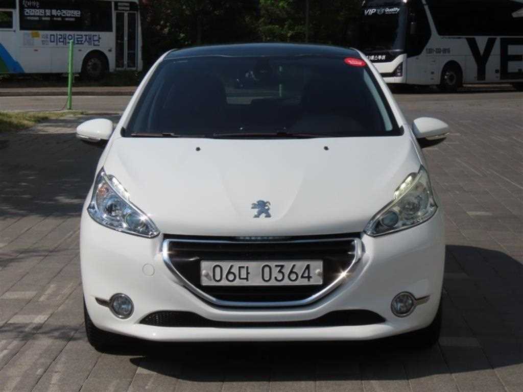 Peugeot 208