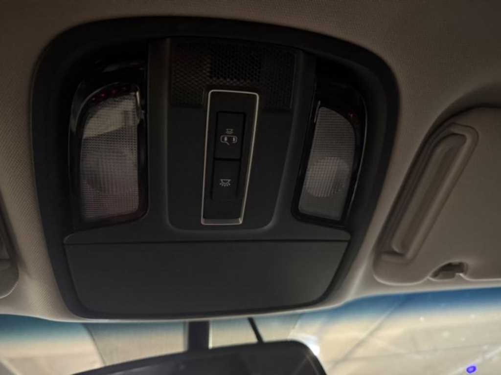 KIA Sorento - Vista 12