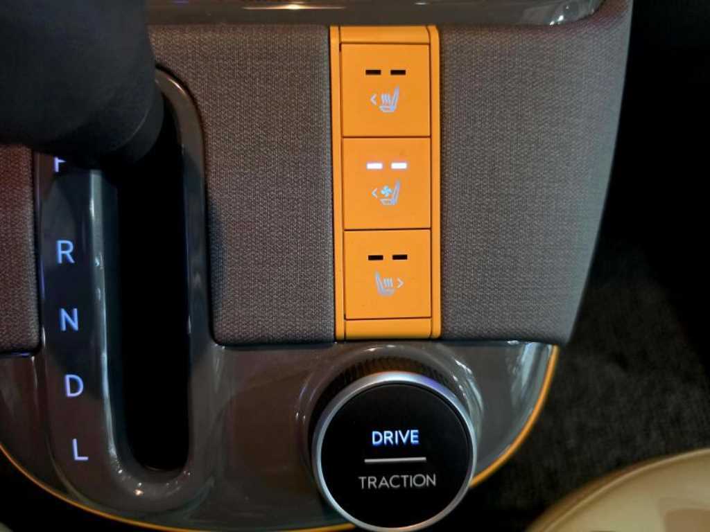 HYUNDAI Casper - Vista 11
