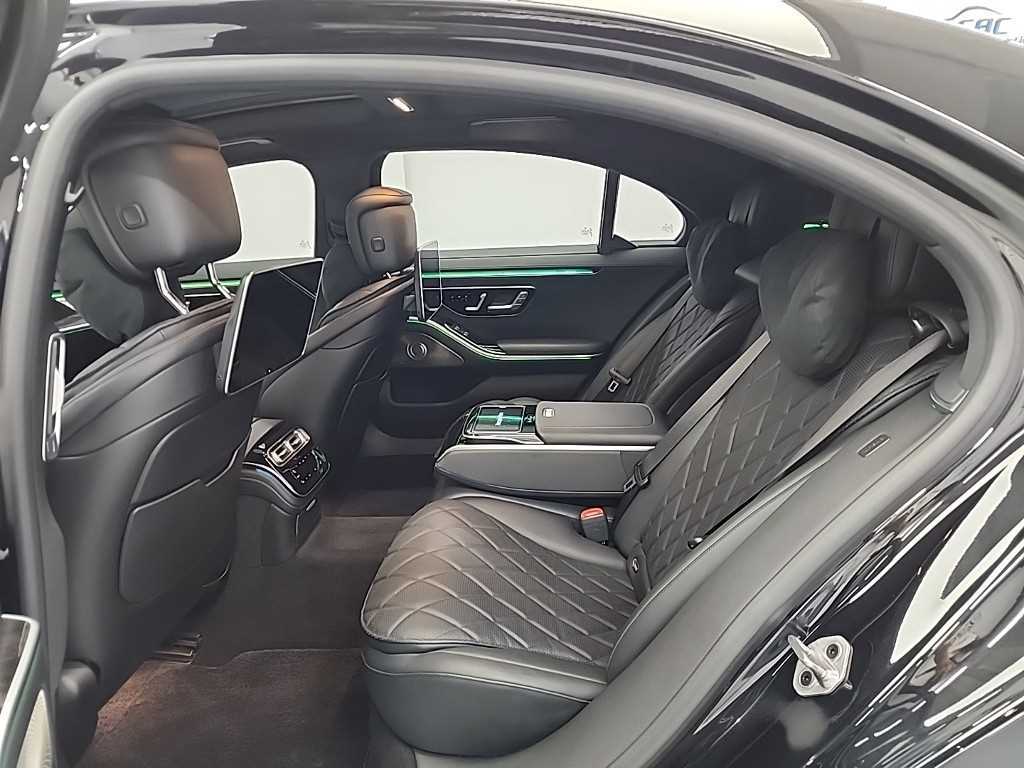 Mercedes Benz S Class - Vista 12
