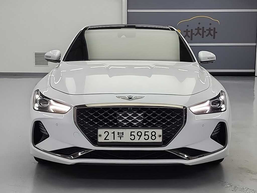 Genesis G70 - Vista 3