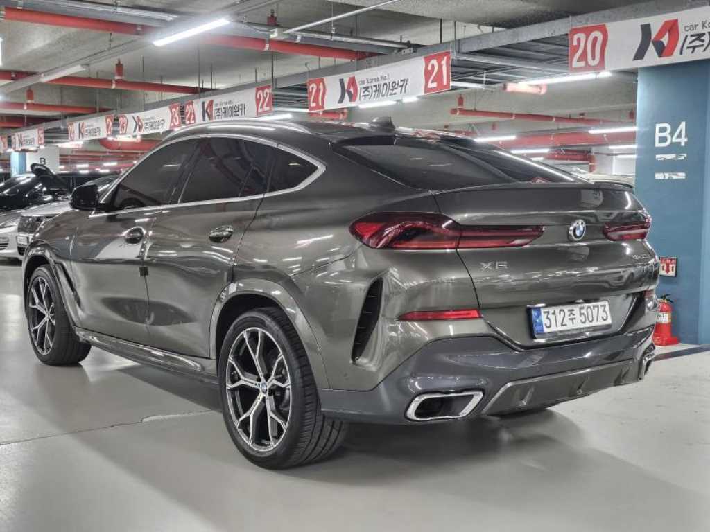 BMW X6 - Vista 3