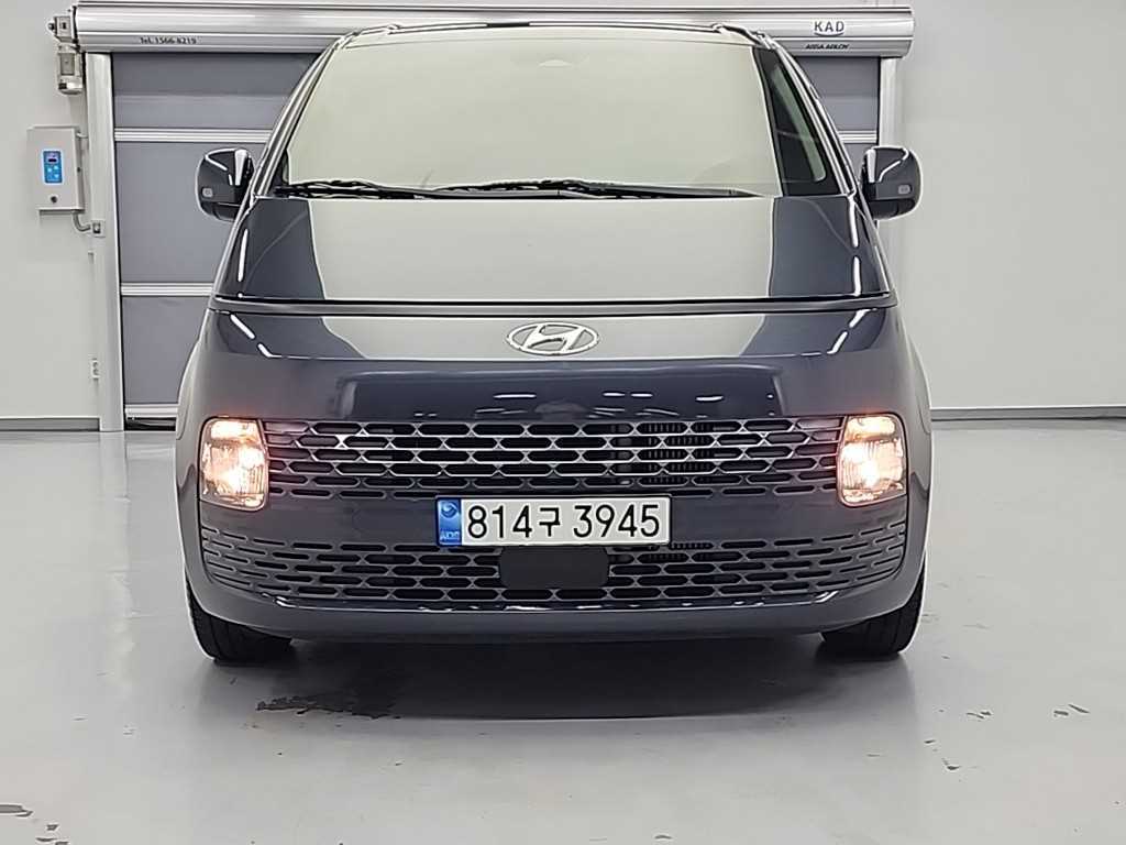 HYUNDAI Staria - Vista 2
