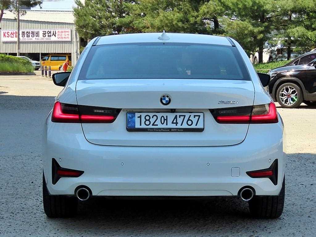 BMW 3 series - Vista 4