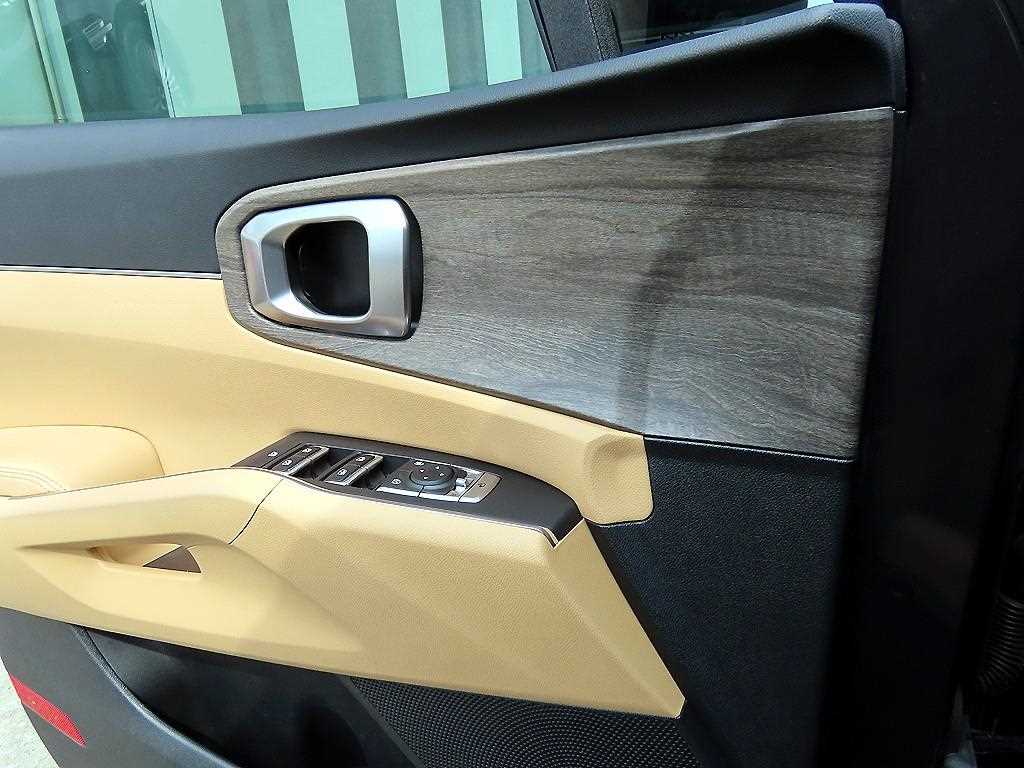 KIA Sorento - Vista 11