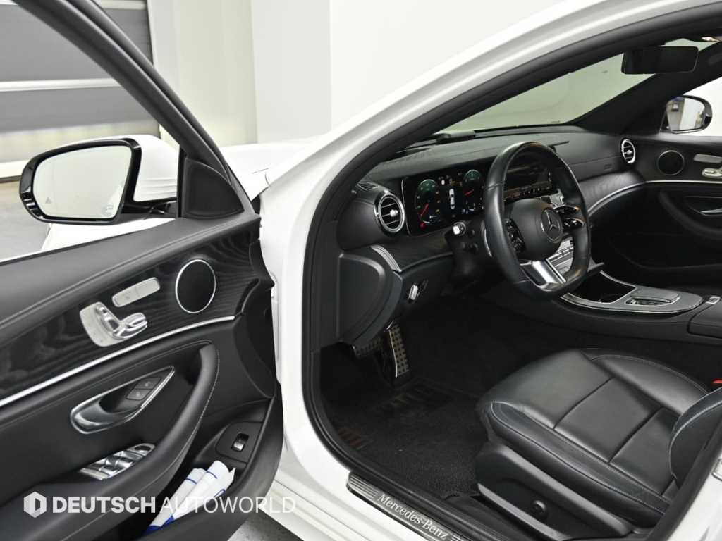 Mercedes Benz E class - Vista 11