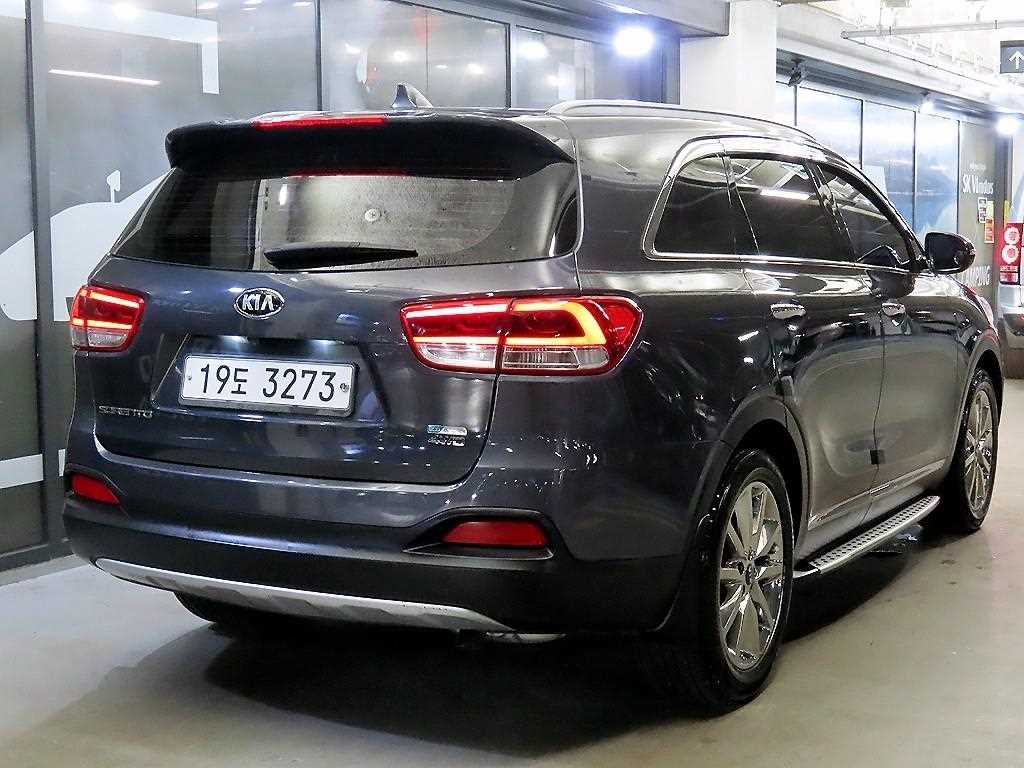 KIA Sorento - Vista 4