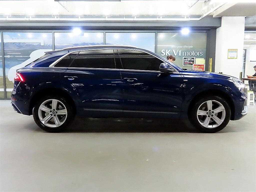 Audi Q8 - Vista 3
