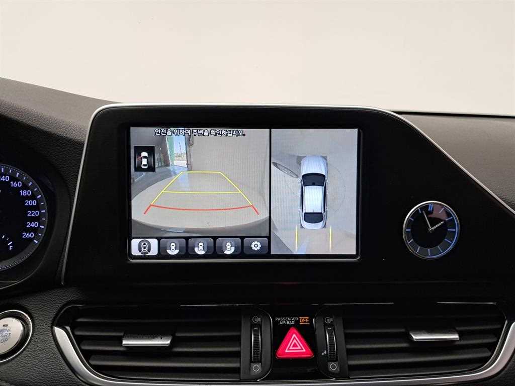 HYUNDAI Grandeur - Vista 10