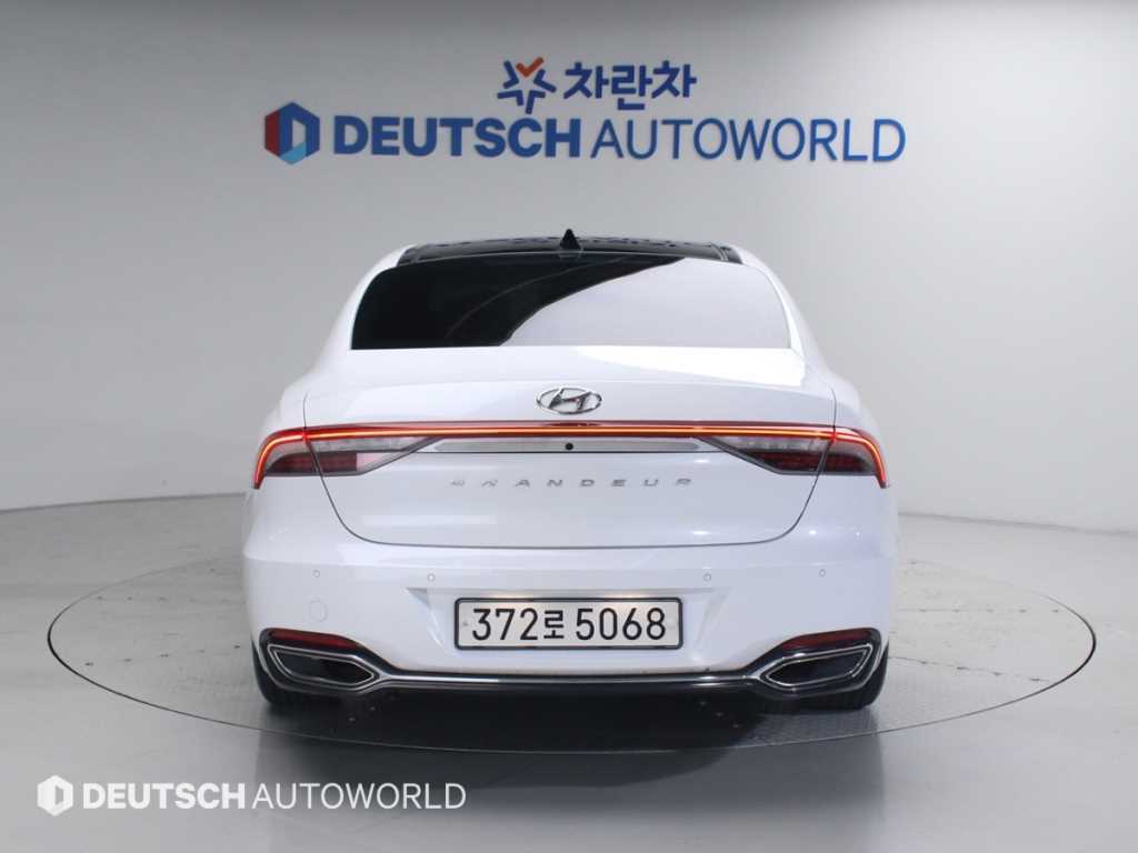 HYUNDAI Grandeur - Vista 4