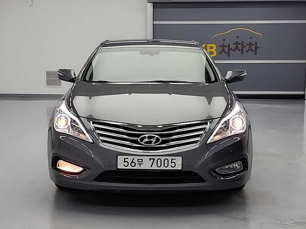 HYUNDAI Grandeur - Vista 2