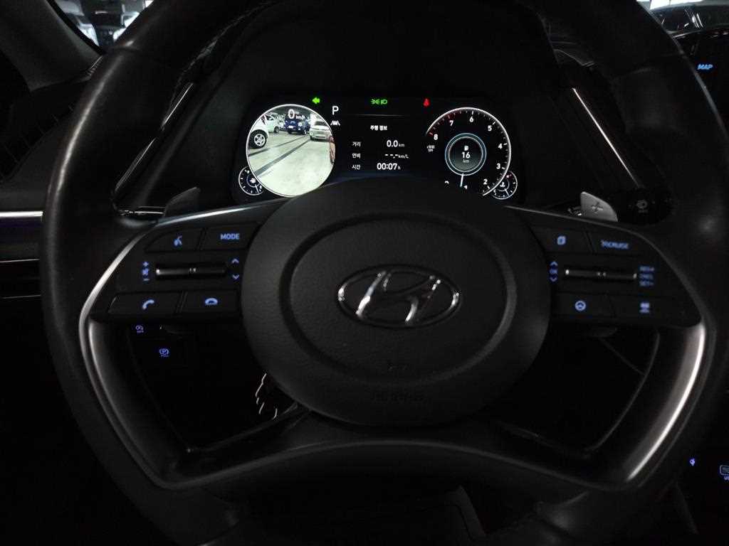 HYUNDAI Sonata - Vista 11