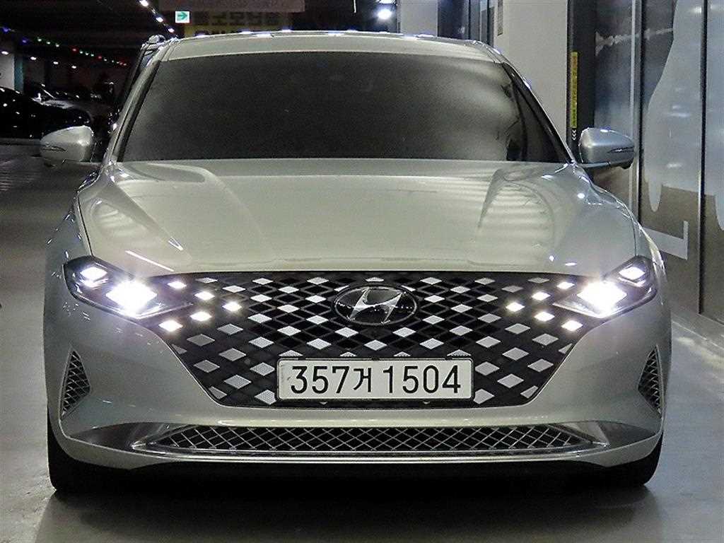 HYUNDAI Grandeur - Vista 2